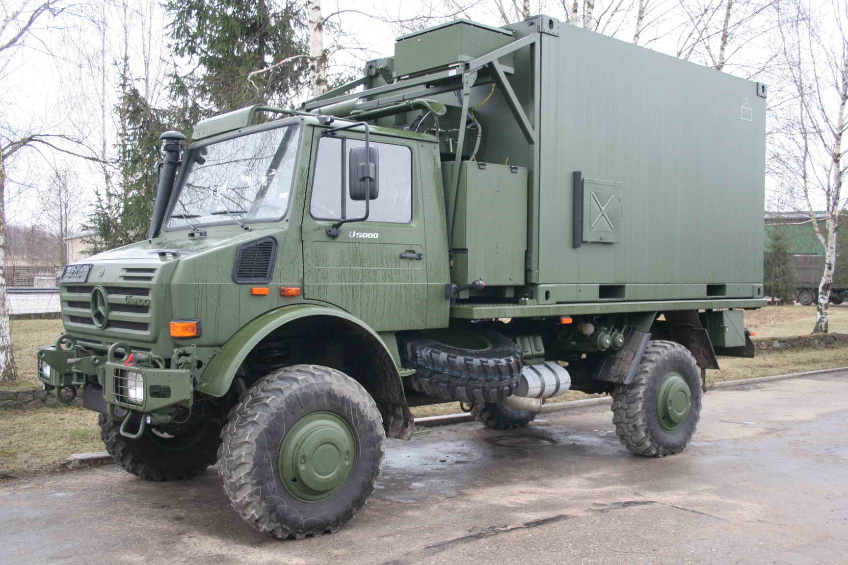 19_(MB_Unimog_U5000).jpg