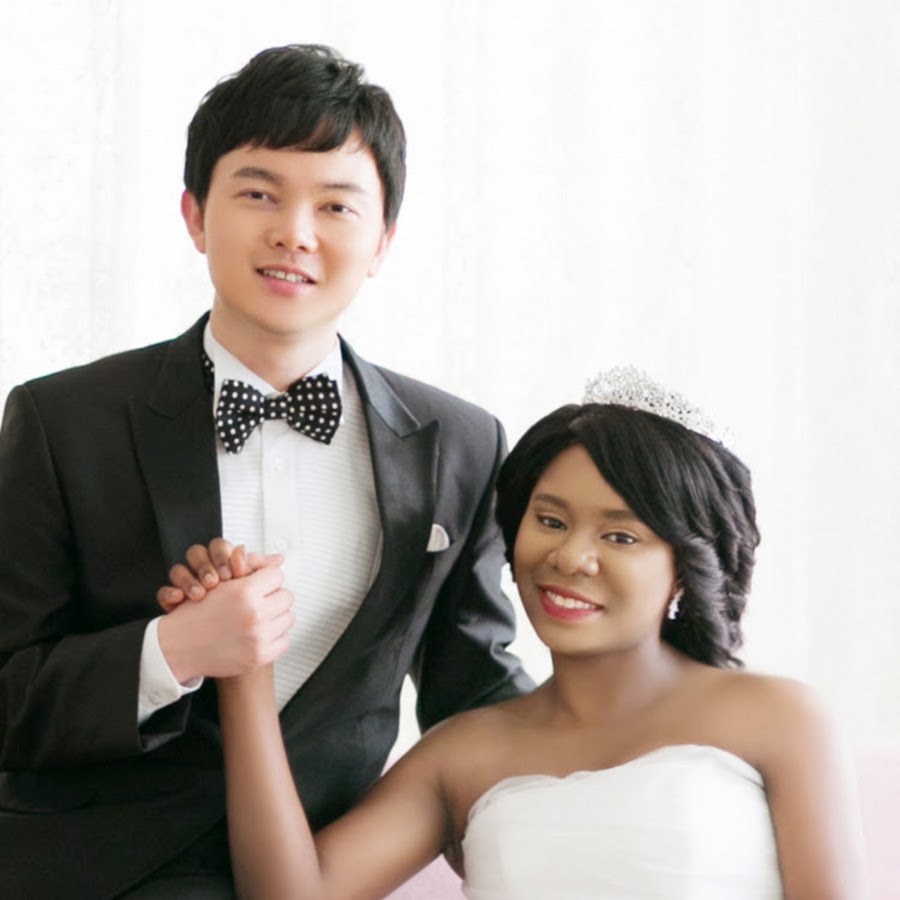 黒人女性と結婚した韓国男性..